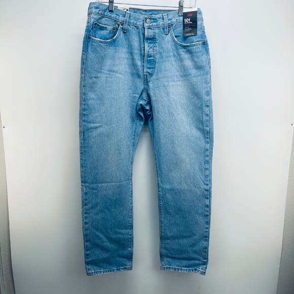 Levi's 501 Original Jeans Size 32x30 Women’s High Rise Light Wash Blue Denim - Picture 1 of 13